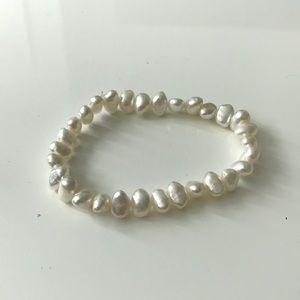 White irregular rice shape natural pearl bracelet